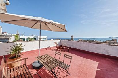 Penthouse with sea views, communal terrace, 2 bedrooms, La Calatrava, Palma Cathedral.