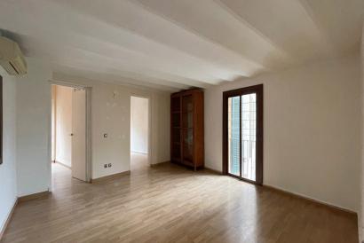 Sunny apartment, 3 bedrooms, large balcony, La Calatrava, Old Town, Palma.