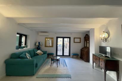 MONTHLY RENT. One-bedroom apartment, old town, Plaza Cort, Palma.